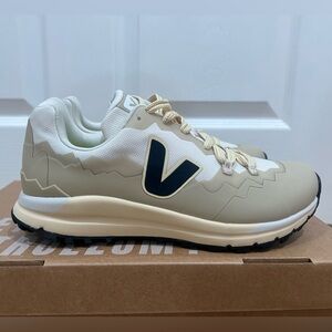 NEW Veja Fitz Roy Trek Shell Water Repellent Sneaker